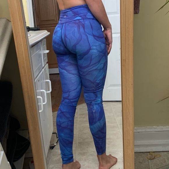 Lululemon leggings, blue size 6 - Picture 2 of 5